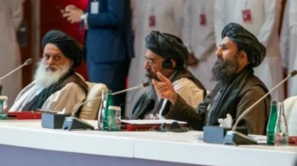 خبرنگاران طالبان: نیروهای خارجی نروند، حملات علیه آن ها را آغاز می کنیم