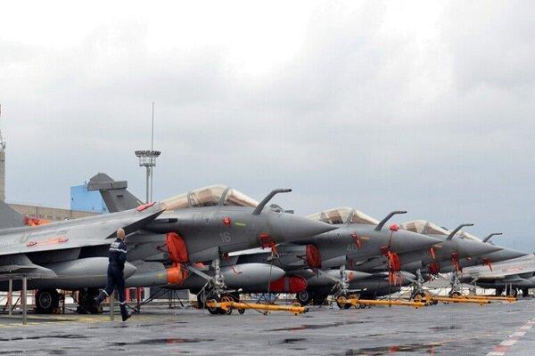 مصر قرارداد خرید 30 فروند جنگنده پیشرفته از فرانسه را امضا کرد