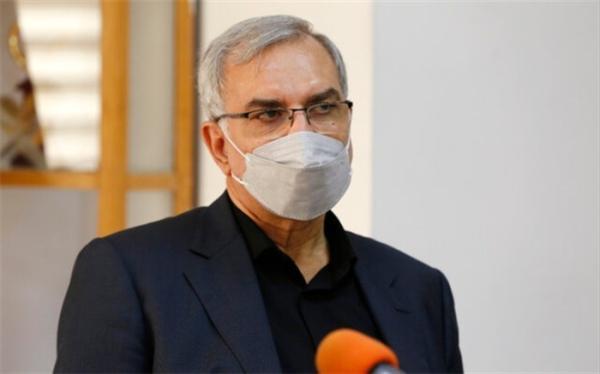 وزیر بهداشت:تحقق مطالبات کادر درمان در حال پیگیری است
