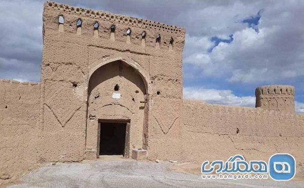 چهار قلعه تاریخی در استان یزد به معین فوری حریم احتیاج دارند